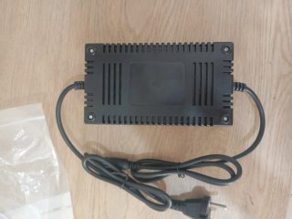 Cargador JING CHENG 24V 1.6A