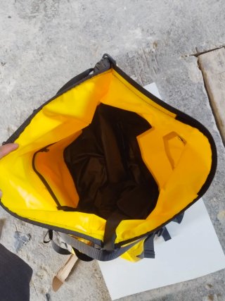 Bolso Estanco Moto 66L Impermeable nuevo sin estre
