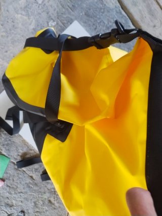 Bolso Estanco Moto 66L Impermeable nuevo sin estre