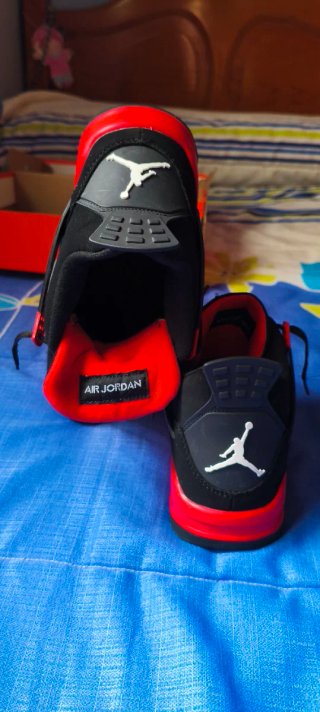 Air Jordan IV Negro Rojo