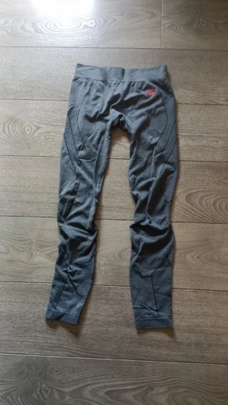 Set di abbigliamento sportivo da donna nero