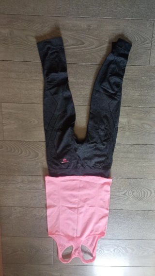 Set di abbigliamento sportivo da donna nero