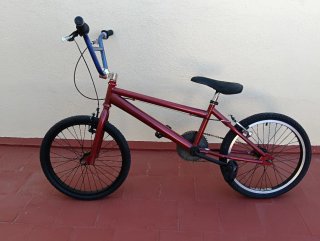 Bicicleta BMX Monty Roja