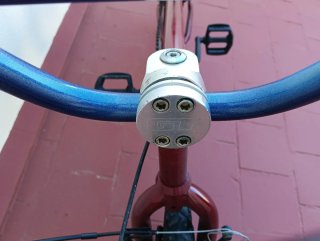 Bicicleta BMX Monty Roja