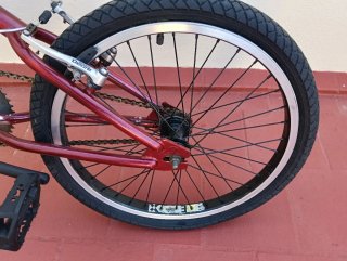 Bicicleta BMX Monty Roja