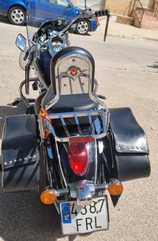 Kawasaki Vulcan 900 Classic Negra