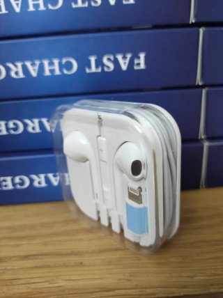 Auriculares lightning y tipo C para que elijas