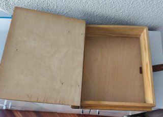 Caja libro madera y cuero