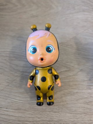 Bebé Llorón con traje de mariquita