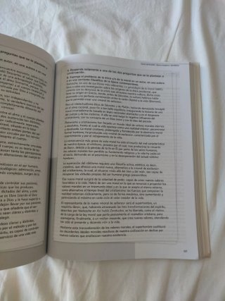 Paideia. Textos de Filosofía para la PAU. Madrid