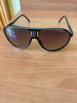 Gafas de sol Carrera negras y marrones