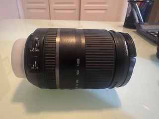 Nikon D5100 9.125 disp.+Tamron 16-300 + extras