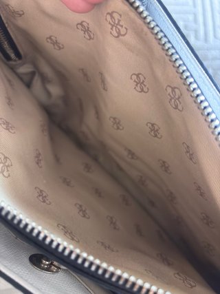 Bolso Guess azul y blanco
