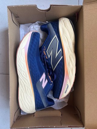 Zapatillas New Balance Correr Azul y Rosa