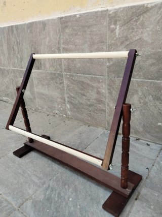 Bastidor de mesa para bordar