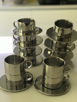 Juego Tazas y Platos Café/Té Metal