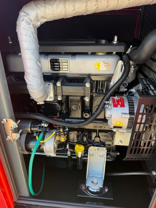 Generador Kawakenki 30 KVA Super Silent