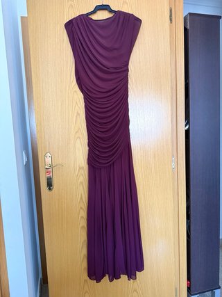 Vestido de fiesta morado