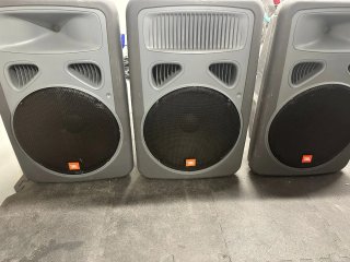 Altavoces JBL EON Power 15+ y Subwoofer