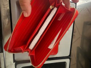 Carteras y tarjeteros rojos