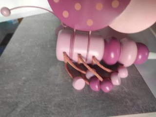 Lámpara infantil mariposa rosa en madera