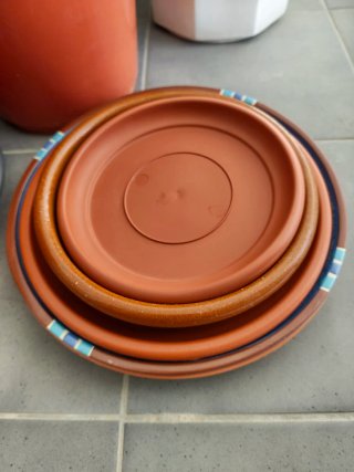 Lote Tiestos y Platos-Varios Tamaños-Barro y PVC