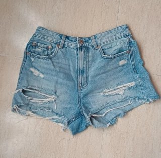 Shorts vaqueros rotos azules