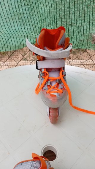 Patines en línea infantiles naranjas