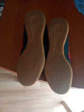 Zapatillas Adidas niño negras y rojas