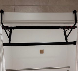 Barra dominadas puerta