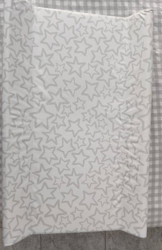 Cambiador bebé estrellas gris