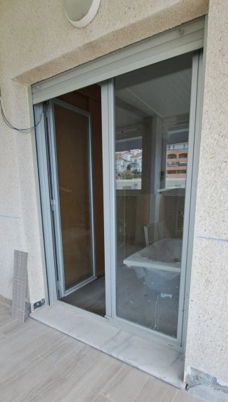 VENTANAS BALCONERA ALUMINIO C CLIMALIT Y PERSIANAS