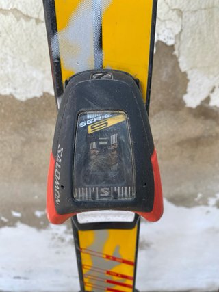 2 esquís travesía fischer y dynastar