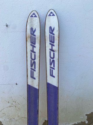 2 esquís travesía fischer y dynastar