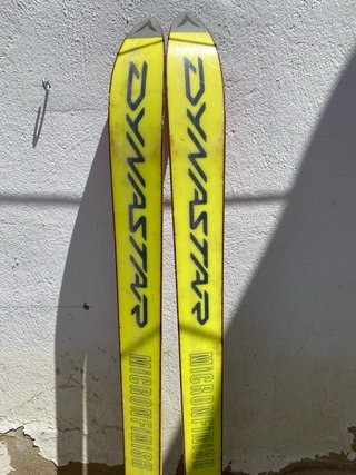 2 esquís travesía fischer y dynastar