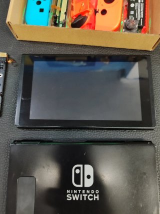 Nintendo Switch, para reparar o recambios.