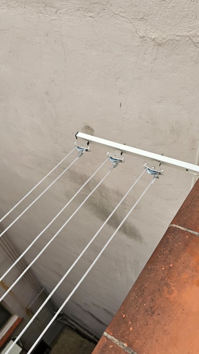 INSTALACIÓN TENDEDERO · BARCELONA