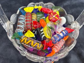 A estrenar bombonera cristal con caramelos