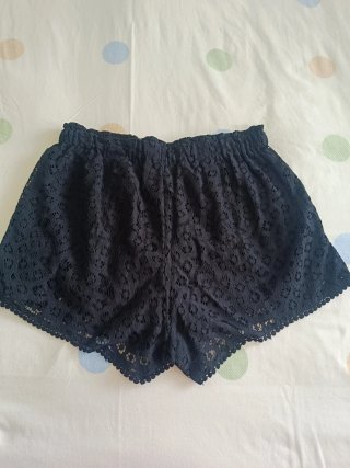 Shorts de encaje negro