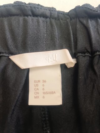 Shorts de encaje negro