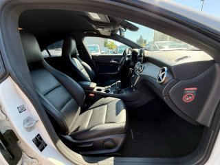 Mercedes-Benz Clase CLA 2015