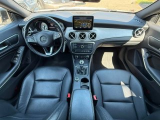 Mercedes-Benz Clase CLA 2015