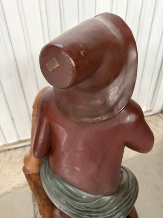 Figura de madera antigua músico