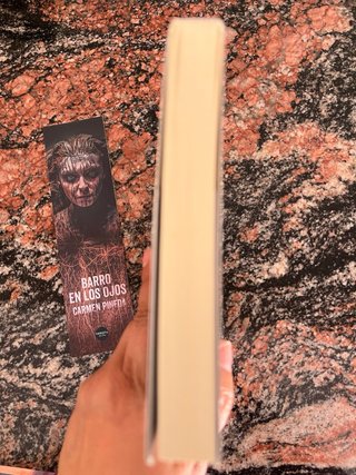 Barro en los ojos
