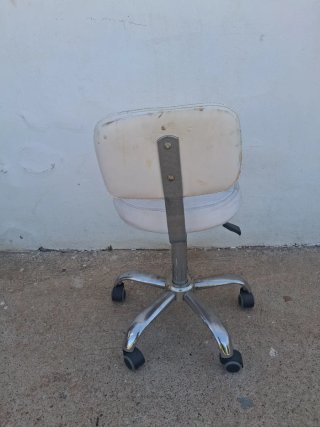 Taburete Clínico Giratorio con Respaldo