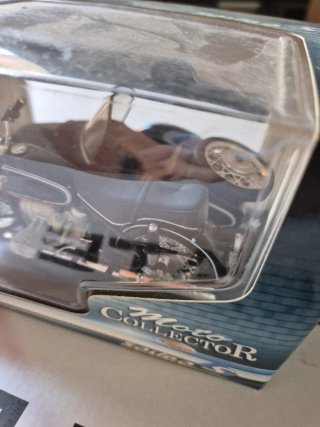 Maqueta Moto BMW R60 con Sidecar