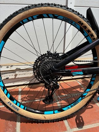 Bici GT Sensor Elite cuadro Carbono Talla S