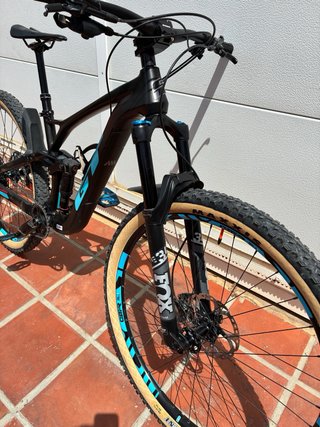 Bici GT Sensor Elite cuadro Carbono Talla S