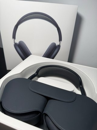 Airpods Max Apple black