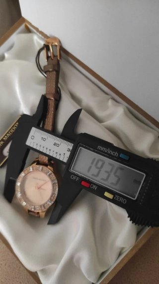 Reloj Mark Maddox Mujer Beige y Dorado Nuevo